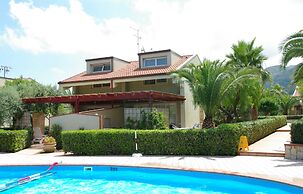 Beautiful Apartment for 5 People in Residence