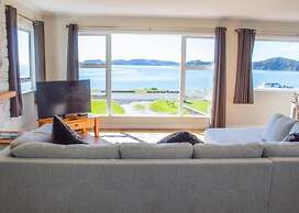 Rehutai Beach House
