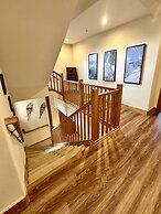 2348 Red Hawk Townhomes 3 Bedroom Condo by RedAwning