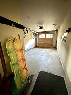 2348 Red Hawk Townhomes 3 Bedroom Condo by RedAwning