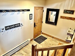 2348 Red Hawk Townhomes 3 Bedroom Condo by RedAwning