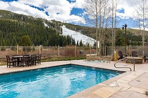 2348 Red Hawk Townhomes 3 Bedroom Condo by RedAwning