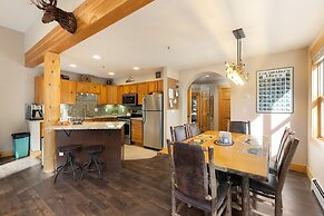 8767 Trappers Crossing 4 Bedroom Condo by RedAwning