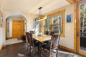 8767 Trappers Crossing 4 Bedroom Condo by RedAwning