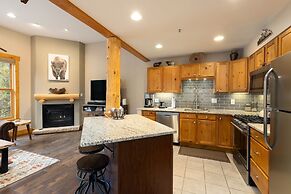 8767 Trappers Crossing 4 Bedroom Condo by RedAwning