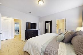 Richard's Solterra Vacation Home 5 Bedroom Home by Redawning