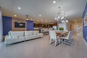 Jennifer's Luxury Windsor Island Vacation Home 10 Bedroom Home by Reda