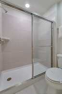 Jennifer's Luxury Windsor Island Vacation Home 10 Bedroom Home by Reda