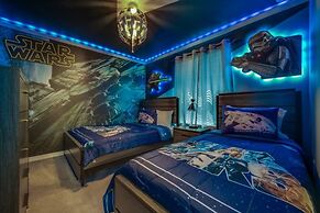 Jennifer's Luxury Windsor Island Vacation Home 10 Bedroom Home by Reda