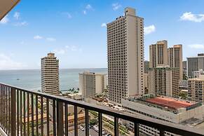 22nd Floor Condo with Stunning Ocean Views and Free Parking! by Koko R