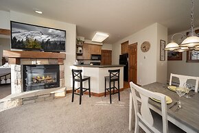 Palomino At Kicking Horse 2 Bedroom Cabin by Redawning