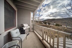 Palomino At Kicking Horse 2 Bedroom Cabin by Redawning