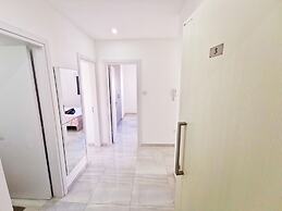 Vasilo Court Seaview City Apartment