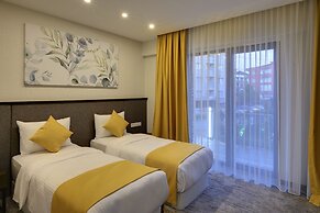 Leo suites Hotel