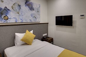 Leo suites Hotel