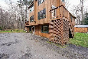 Killington Mountain Home! HotTub & 5 min to Skiing! 3 Bedroom Home by 