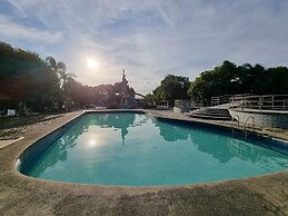 Libertyland Waterpark Resort