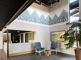 The Block Hotel & Commons