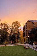 The Block Hotel & Commons