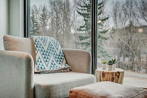 The Block Hotel & Commons