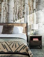 The Block Hotel & Commons