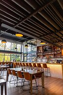 The Block Hotel & Commons