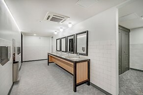 The Block Hotel & Commons