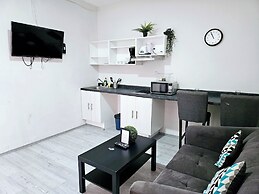 Singular Antara Polanco