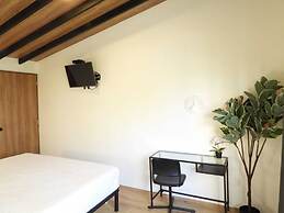 Singular Antara Polanco