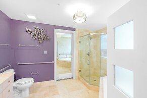 Sea Breeze 1011 Penthouse