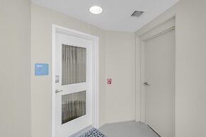 Sea Breeze 1011 Penthouse