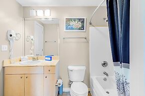 Sea Breeze 1011 Penthouse