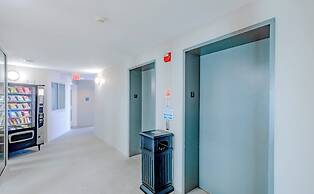 Sea Breeze 1002 Penthouse