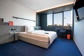 GREFIS Hotel