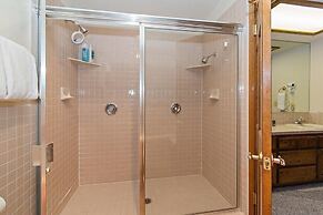 Summit Lodge 2 7 Bedroom Home by RedAwning