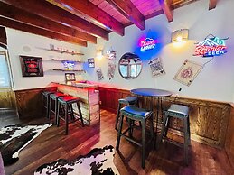 Summit Lodge 2 7 Bedroom Home by RedAwning