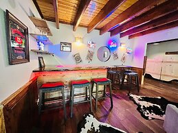 Summit Lodge 2 7 Bedroom Home by RedAwning