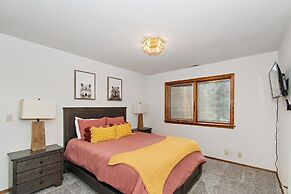 Summit Lodge 2 7 Bedroom Home by RedAwning