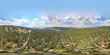 Summit Lodge 2 7 Bedroom Home by RedAwning