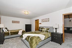 Summit Lodge 2 7 Bedroom Home by RedAwning