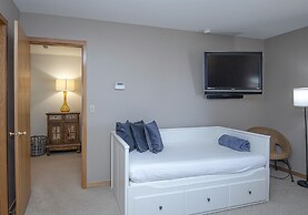 Vail Point #7 4 Bedroom Townhouse by RedAwning