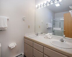 Vail Point #7 4 Bedroom Townhouse by RedAwning