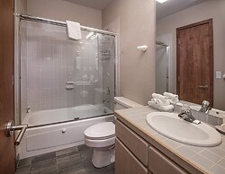 Vail Point #7 4 Bedroom Townhouse by RedAwning