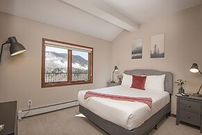 Vail Point #7 4 Bedroom Townhouse by RedAwning