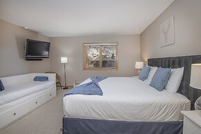 Vail Point #7 4 Bedroom Townhouse by RedAwning