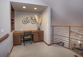 Vail Point #7 4 Bedroom Townhouse by RedAwning