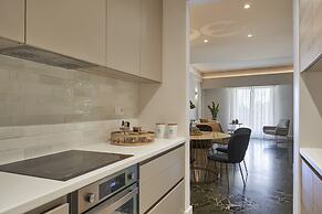 Chic n Bright 3 Bd Apt with Hilton View