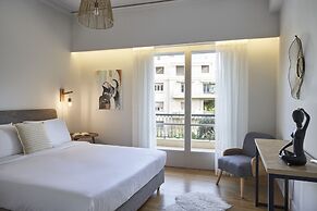 Chic n Bright 3 Bd Apt with Hilton View