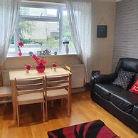 Lovely 4-bed Apartment in Harrow