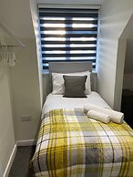 Gladstone Apartments by Bluebell Rooms